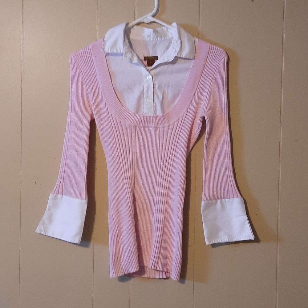 SALE! 🎉 3/$10 Junior's Size Medium Sweater